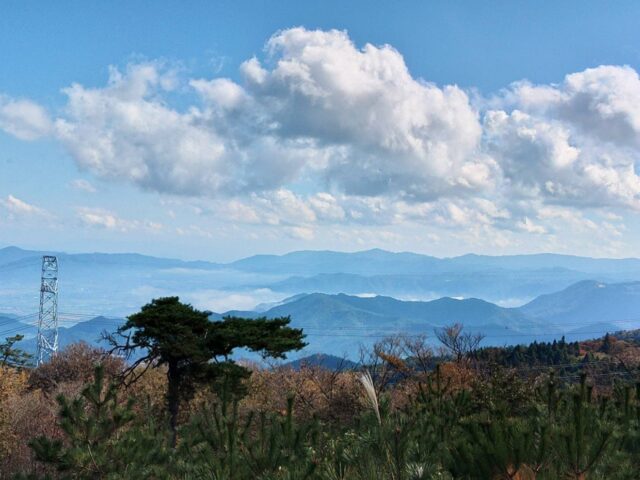 半国山登山2022年11月3日 【公式】東本梅町自治会